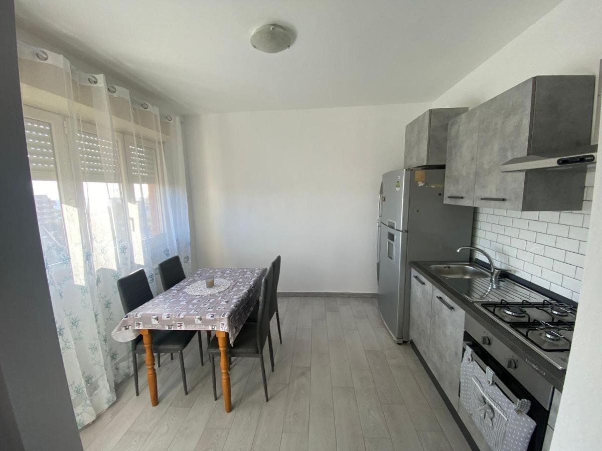 Grande, Vista Mare A 2 Passi Dalla Spiaggia Lido di Ostia Luaran gambar